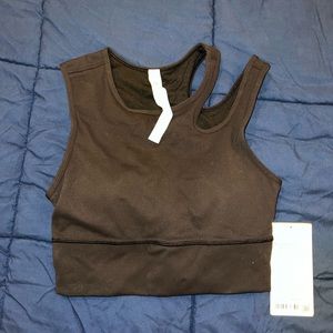 Lululemon Mastered Motion Cropped Tank
Black! NWT size 6